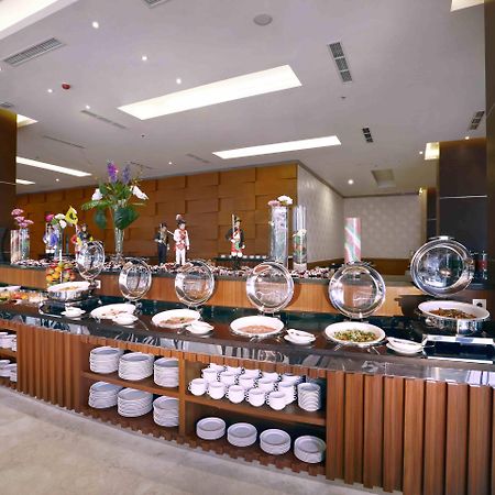 The Alana Yogyakarta Hotel And Convention Center Sleman  Kültér fotó