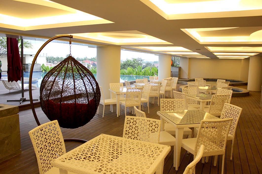 The Alana Yogyakarta Hotel And Convention Center Sleman  Kültér fotó