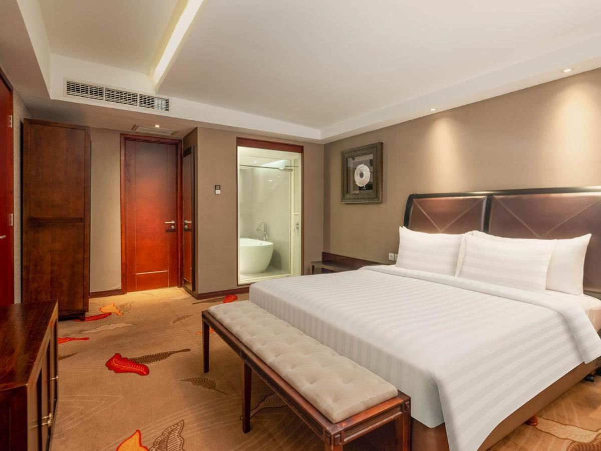 The Alana Yogyakarta Hotel And Convention Center Sleman  Kültér fotó