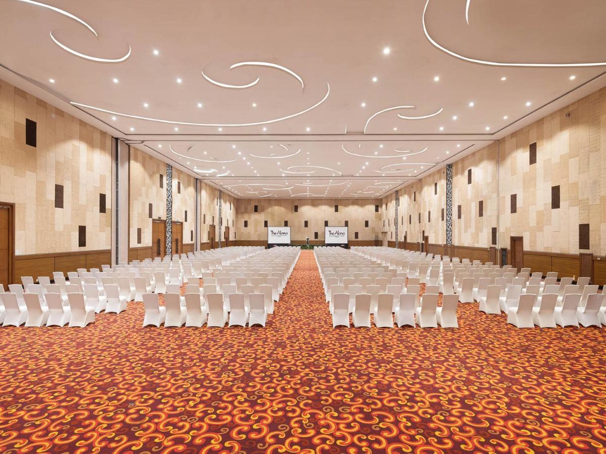 The Alana Yogyakarta Hotel And Convention Center Sleman  Kültér fotó