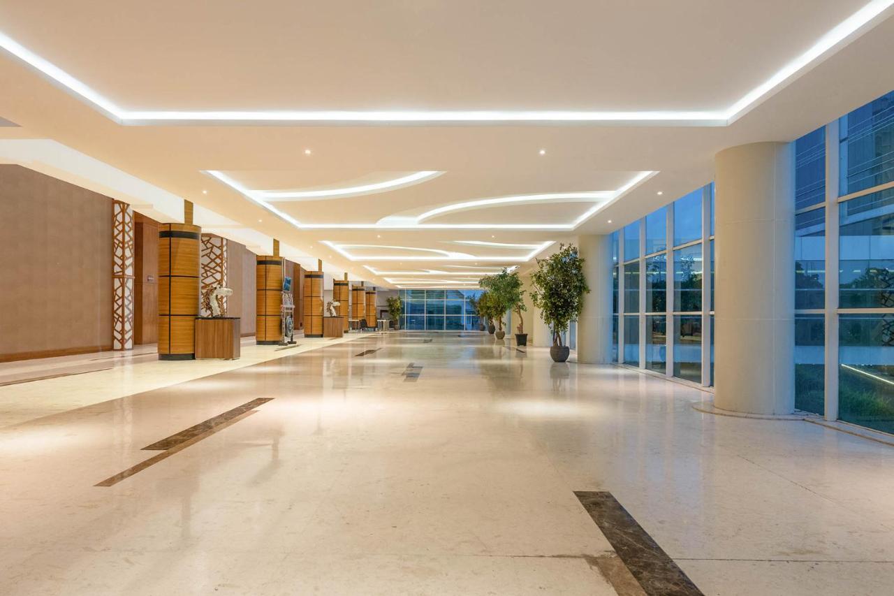 The Alana Yogyakarta Hotel And Convention Center Sleman  Kültér fotó