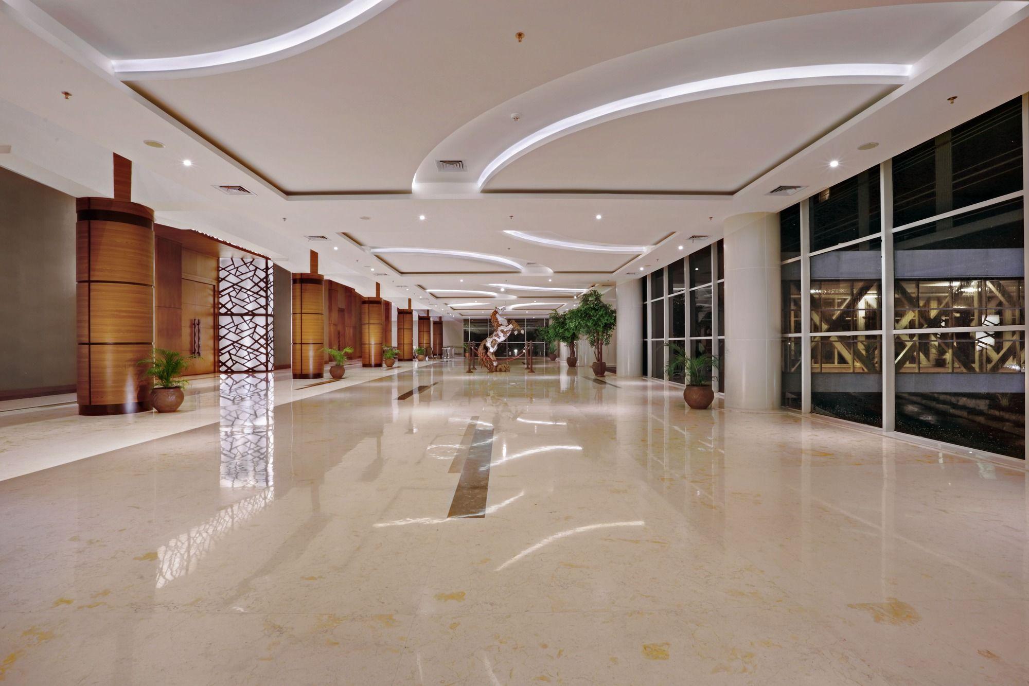 The Alana Yogyakarta Hotel And Convention Center Sleman  Kültér fotó
