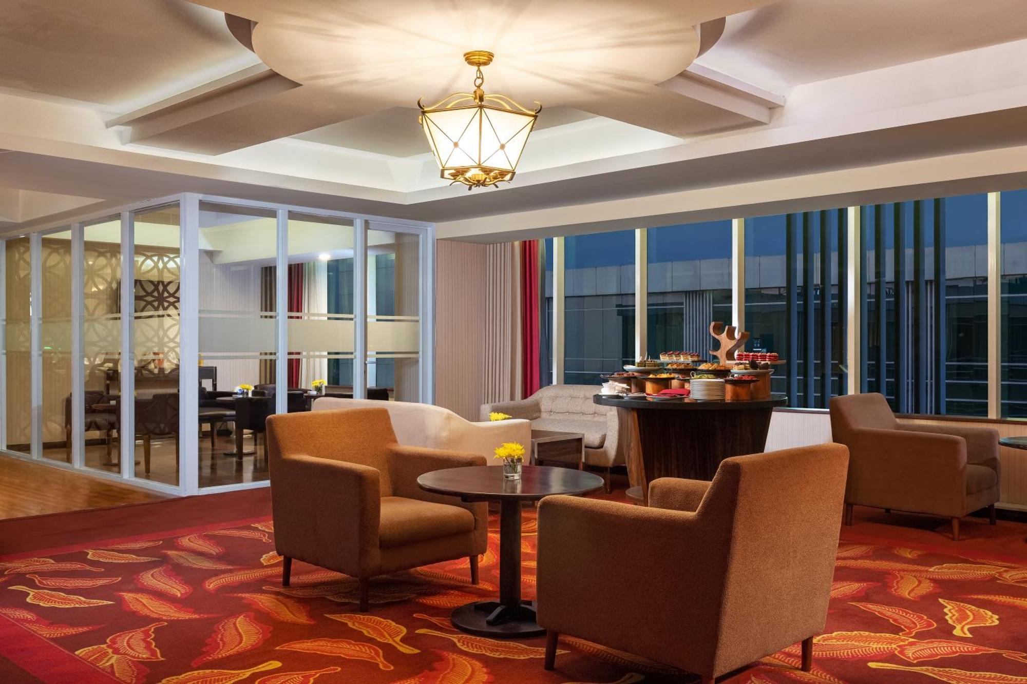 The Alana Yogyakarta Hotel And Convention Center Sleman  Kültér fotó