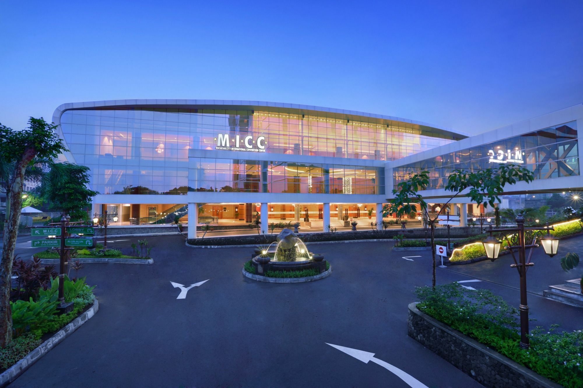 The Alana Yogyakarta Hotel And Convention Center Sleman  Kültér fotó